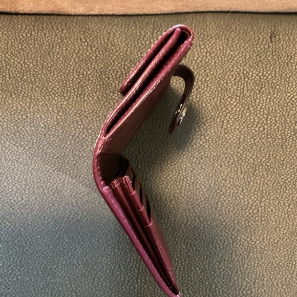 Vintage Burgundy Coach Signature Turnlock Wallet - Picture 5 of 7